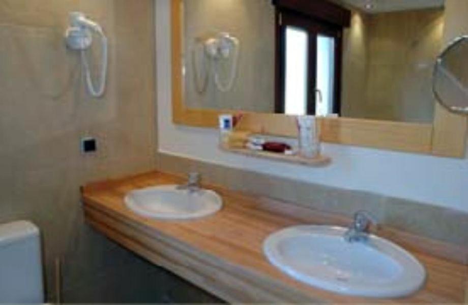 Hotel Erreka Guenes ภายนอก รูปภาพ